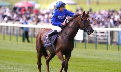 Notable Speech marches to shock 2000 Guineas triumph at Newmarket