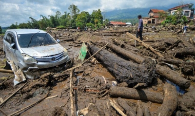 Cold lava landslides and flash floods leave 43 dead in Indonesia after heavy rains
