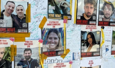 Israel-Hamas war: Hostages&#039; families urge PM Benjamin Netanyahu to take a deal to get their loved ones home