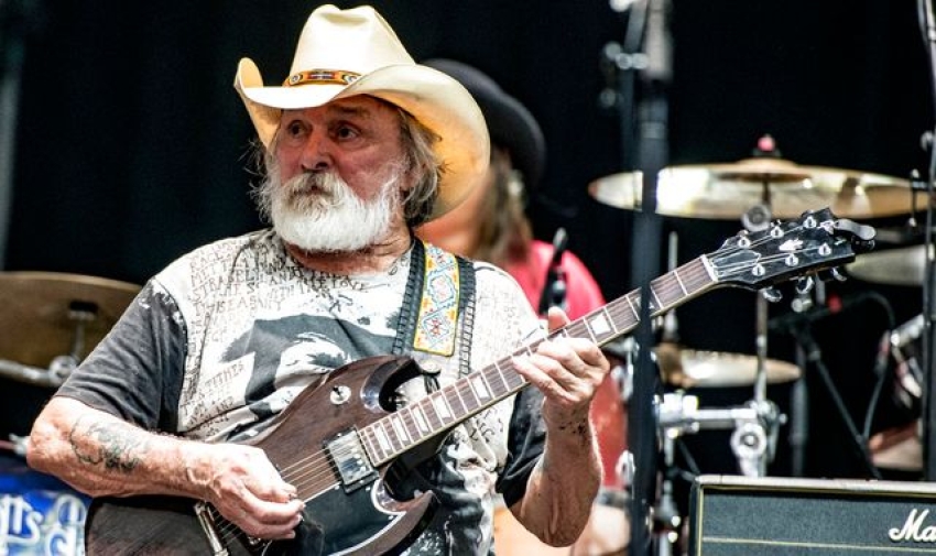 Allman Brothers Band guitarist Dickey Betts dies 