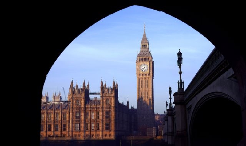 Jonathan Ashworth calls on new Leicester South MP to explain &#039;dealings&#039; with man charged with terror offences