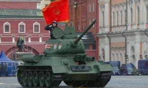 Russia Victory Day parade: Only one tank on display as Vladimir Putin says country is going through &#039;difficult period&#039;