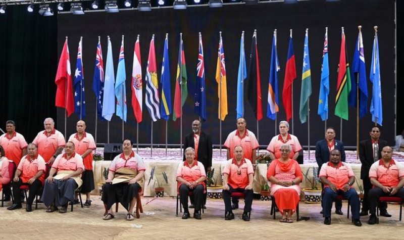 Great Pacific power rivalry between China and West plays out as leaders meet in matching tropical island shirts