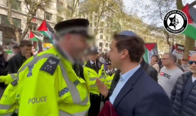 Police threaten to arrest &#039;openly Jewish&#039; man yards from pro-Palestine march as his presence was &#039;antagonising&#039;
