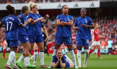 Arsenal 1-2 Chelsea: Pressure ramps up on Jonas Eidevall as Sonia Bompastor wins in front of Emma Hayes to go top of the WSL