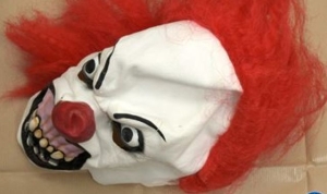 &#039;Dangerous&#039; men found with gun and &#039;sinister&#039; clown mask in boot of car