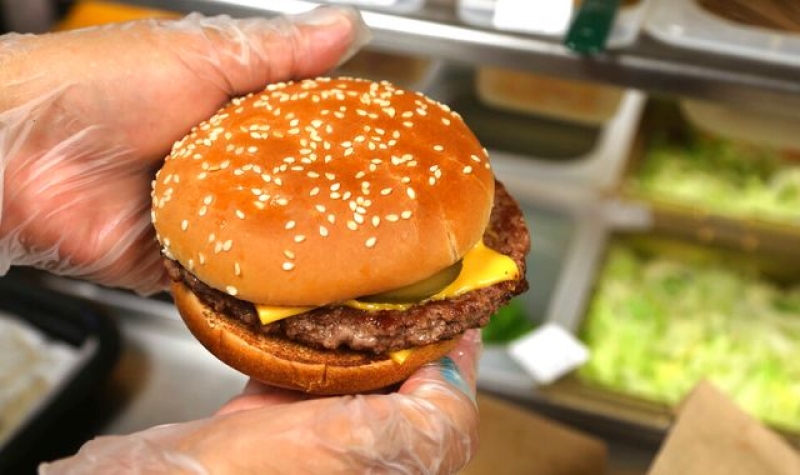 One dead and 10 hospitalised in US after E. coli outbreak linked to McDonald&#039;s Quarter Pounder