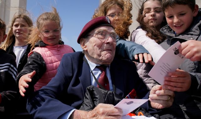 Bill Gladden: D-Day veteran who flew glider into France and survived being shot by a tank, dies, aged 100