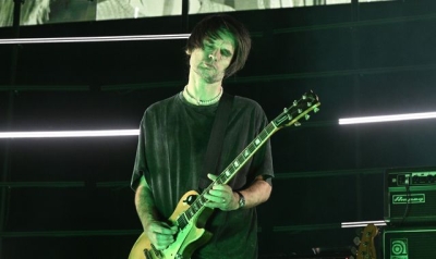 Radiohead guitarist Jonny Greenwood in &#039;intensive care&#039; following infection