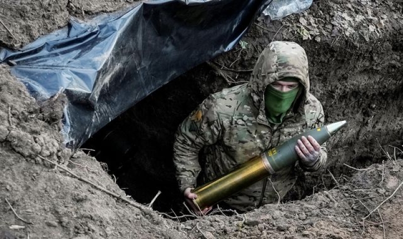 Russia using chemical choking agents against Ukrianian troops, US claims