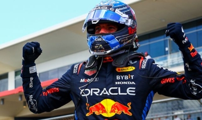 United States GP Sprint: Max Verstappen ends victory drought as title rival Lando Norris third after late drama