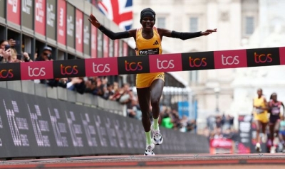 London Marathon runners break 44 records - as host of famous faces complete course