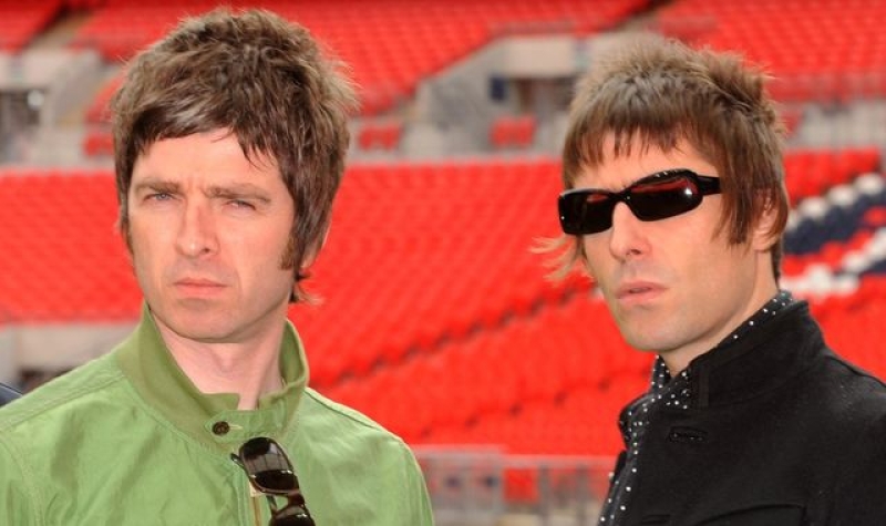 Oasis storms the charts ahead of reunion next summer